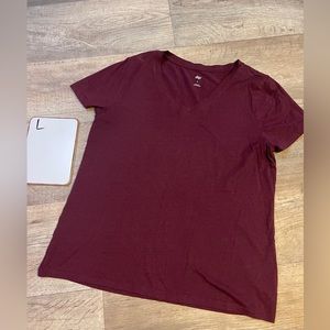 Dip V-neck Tee Burgundy Large
